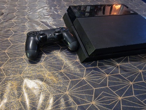 Sony playstation con - 4,